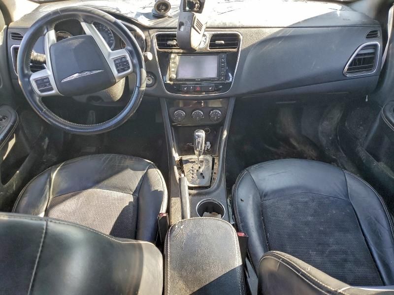 2013 Chrysler 200 Limited