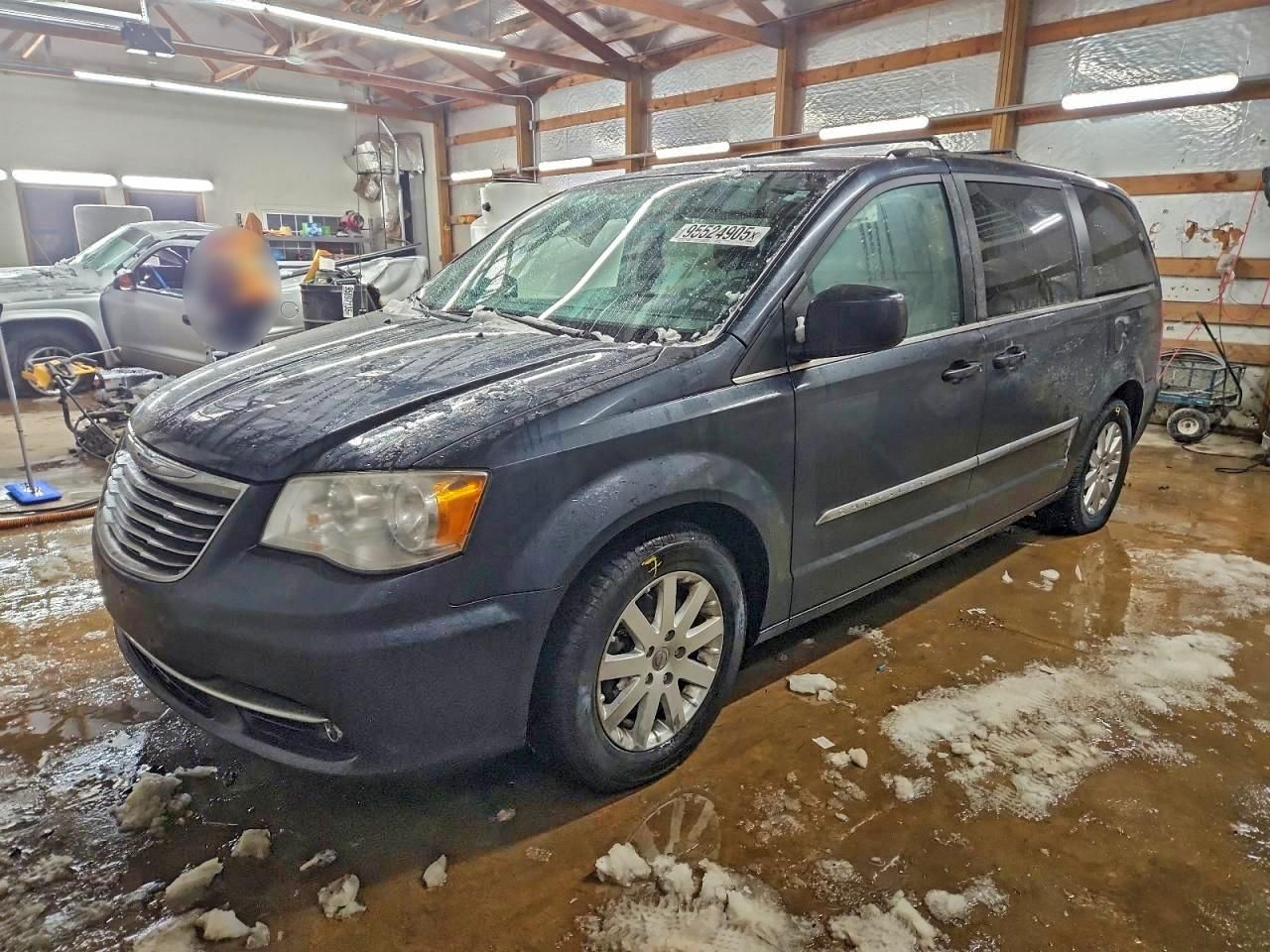 2014 Chrysler Town & Country Touring