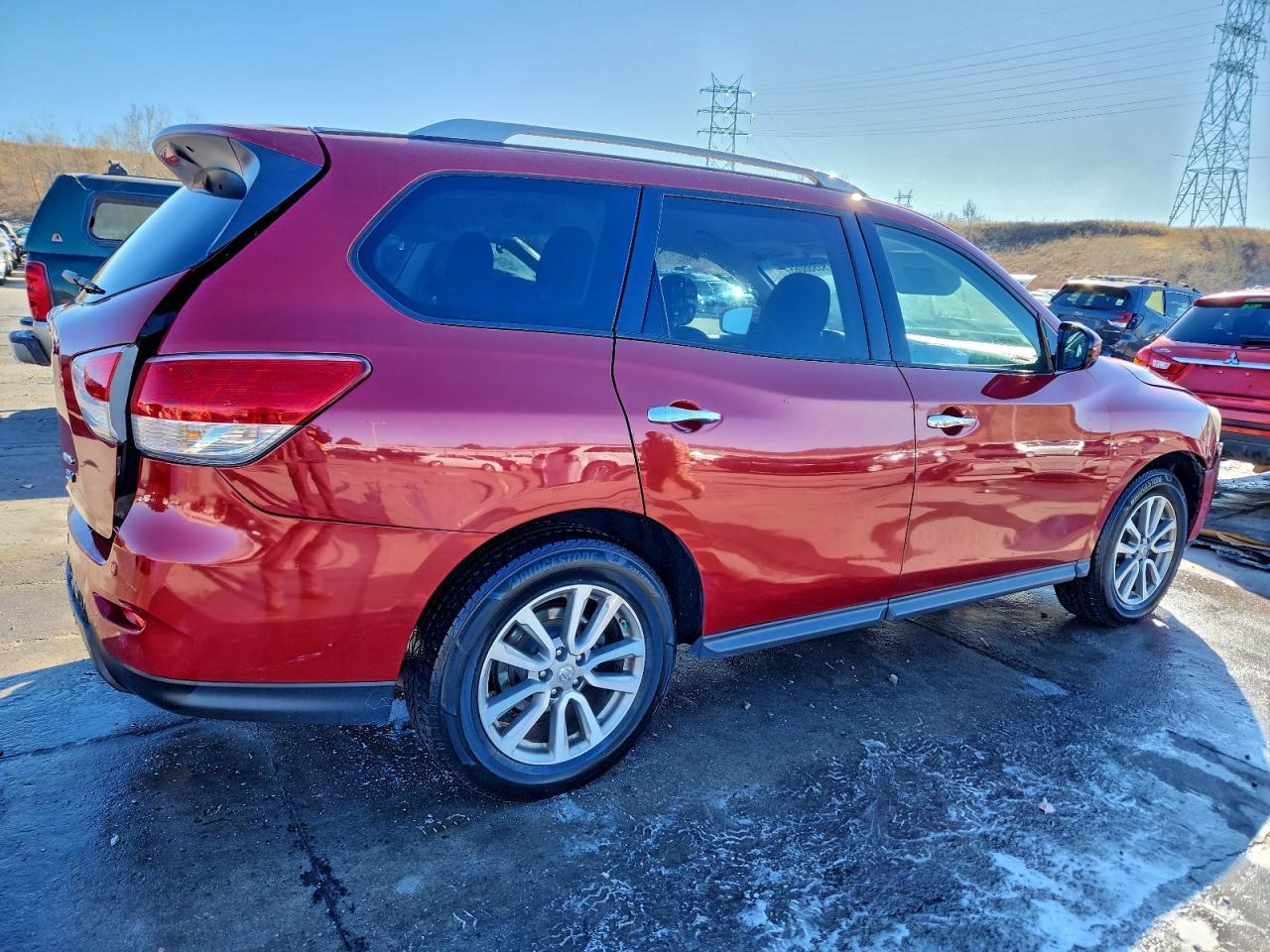 2015 Nissan Pathfinder s