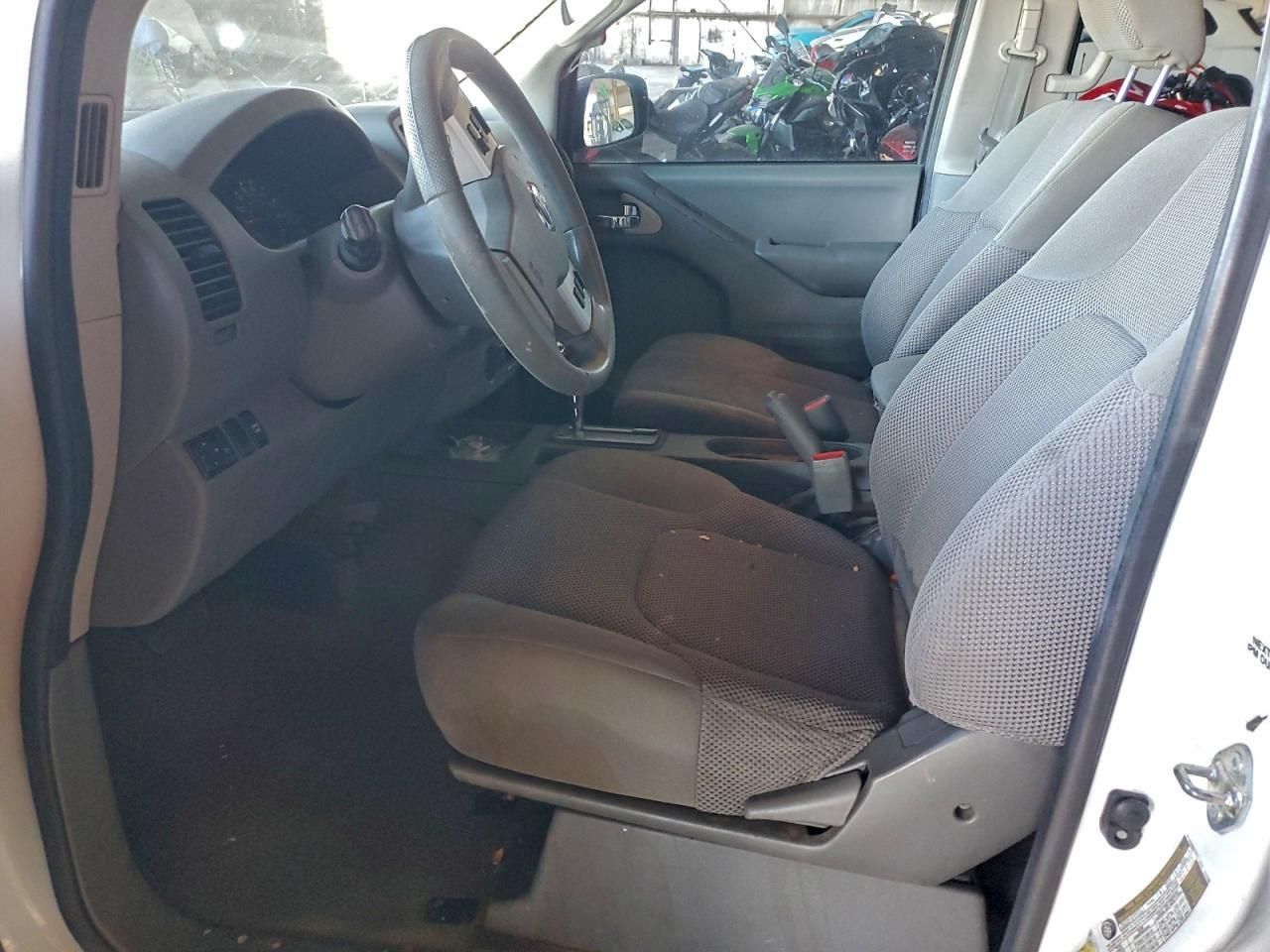 2017 Nissan Frontier s