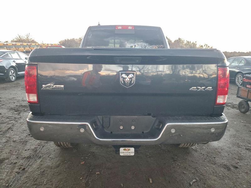 2015 Dodge RAM 1500 SLT