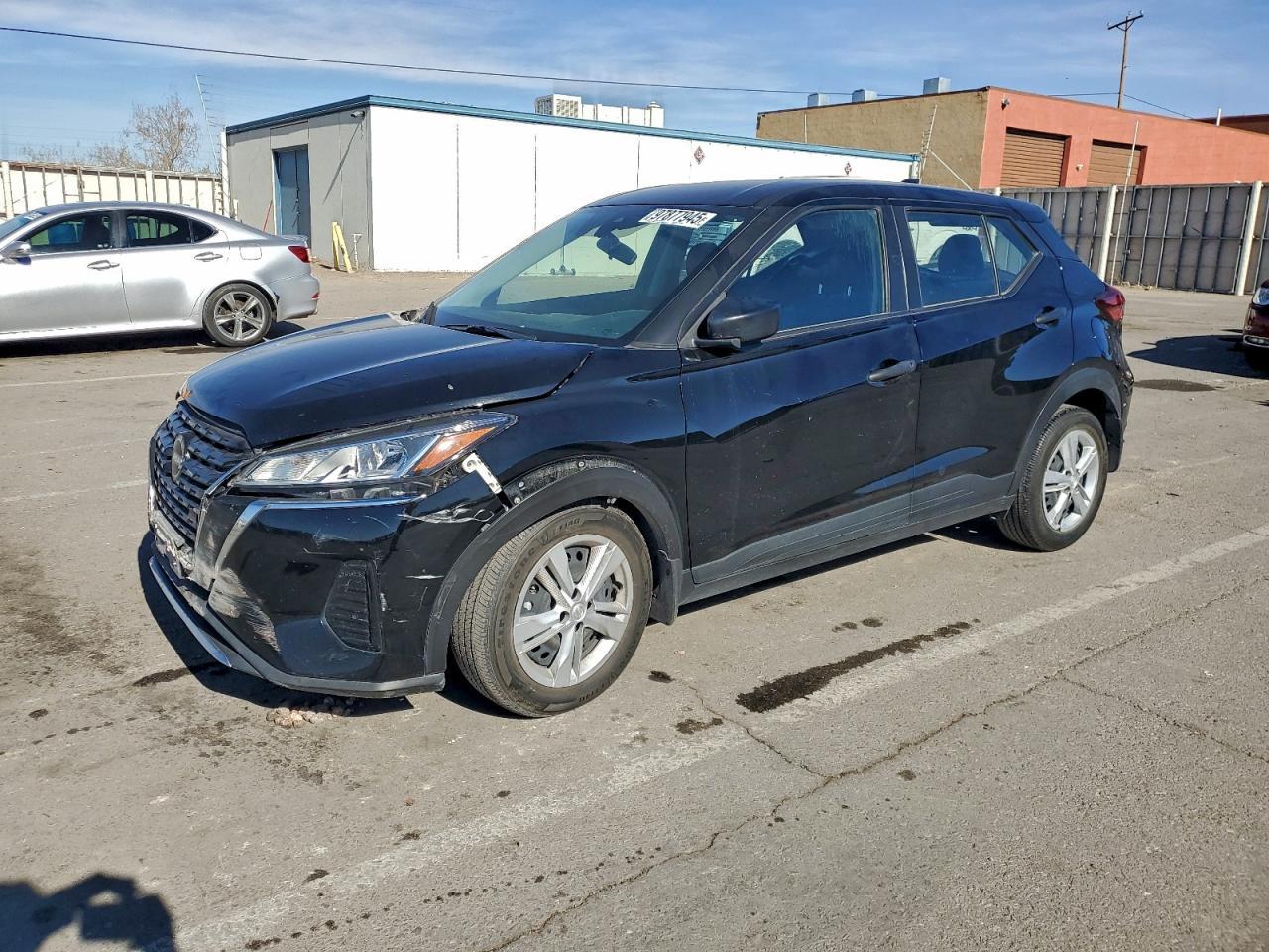 2024 Nissan Kicks s