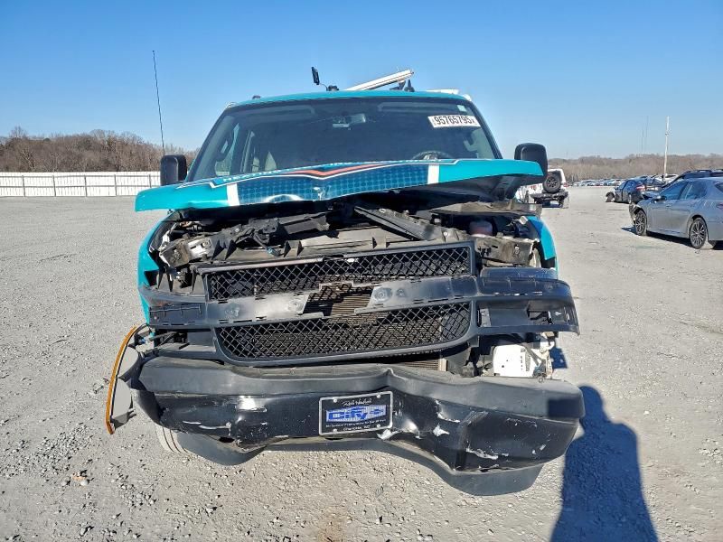 2022 Chevrolet Express G2500 Delivery Van