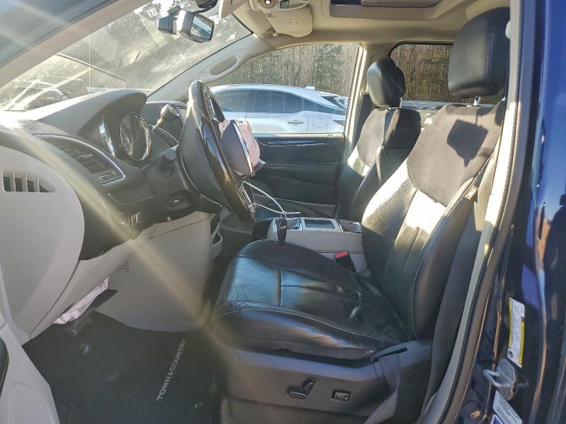 2013 Chrysler Town & Country Limited