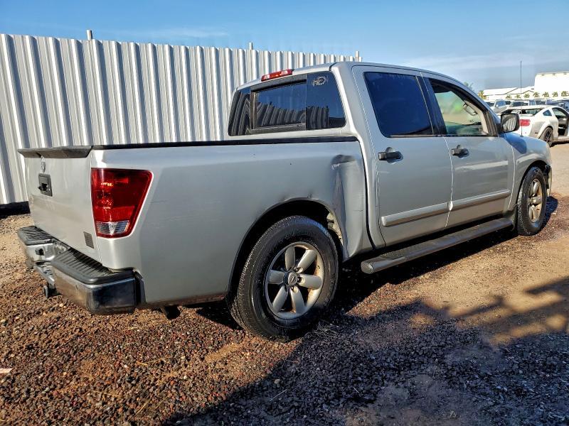 2014 Niss Titan