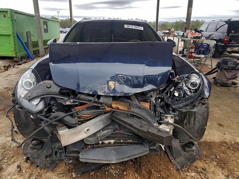 2014 Porsche Panamera 2