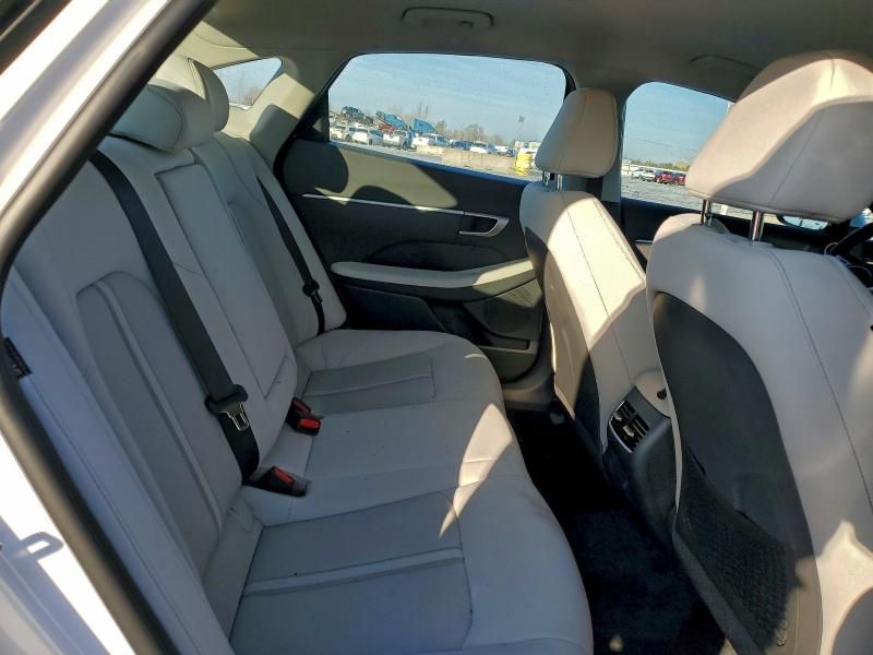 2025 Hyundai Sonata Hybrid