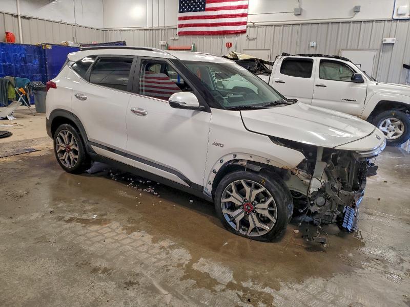 2021 KIA Seltos sx