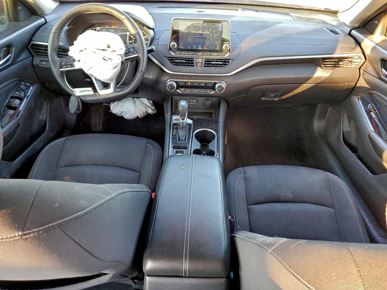 2021 Niss Altima