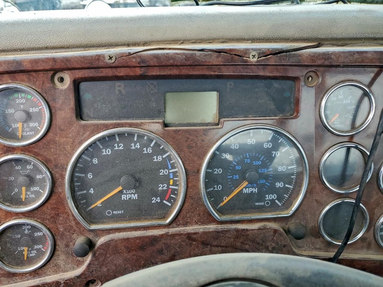 2006 Mack CV700 Rollback Truck