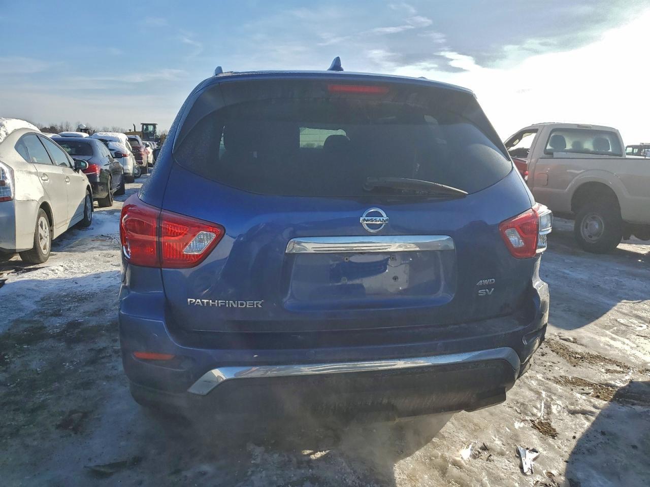 2019 Nissan Pathfinder s
