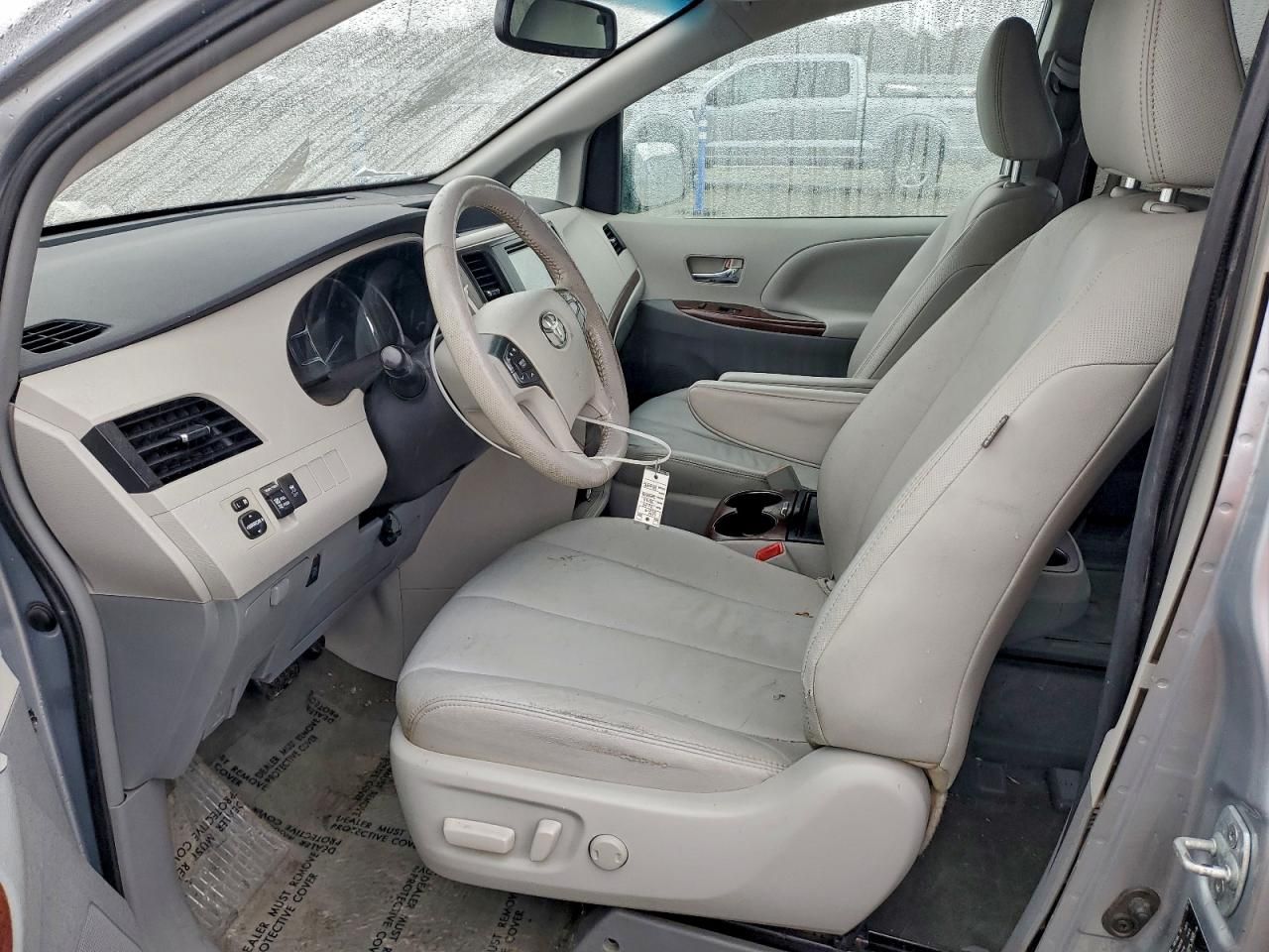 2014 Toyota Sienna xle