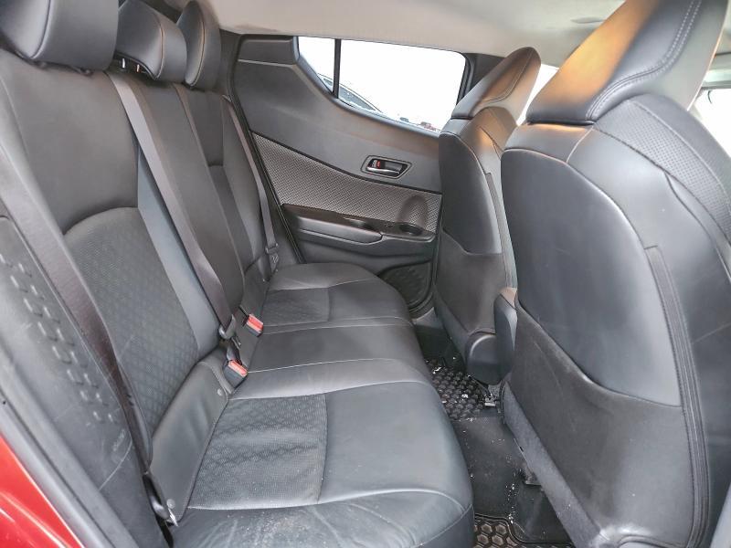 2022 Toyota C-hr xle