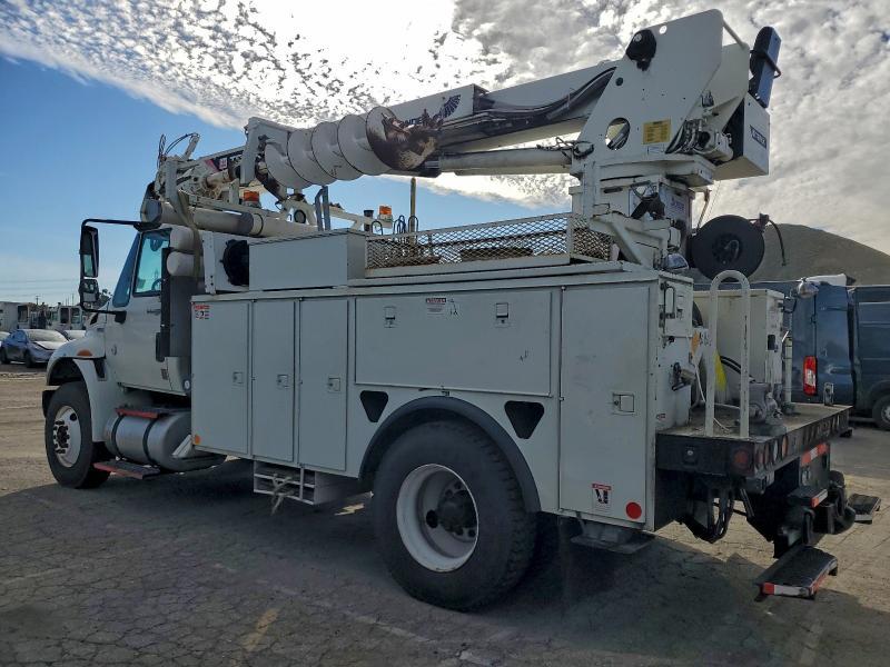 2013 International 4300 Digger Derrick Truck