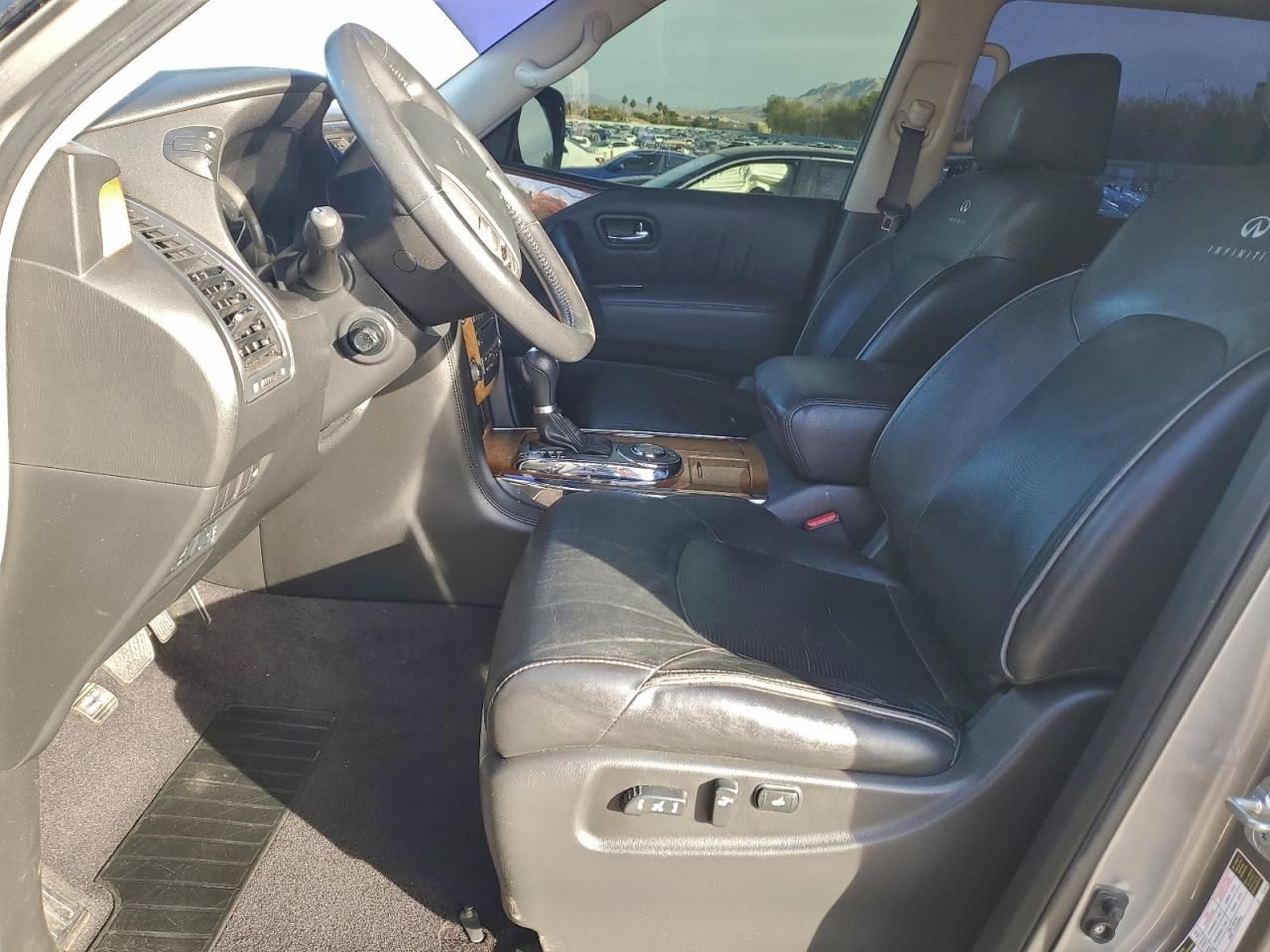 2012 Infiniti Qx56