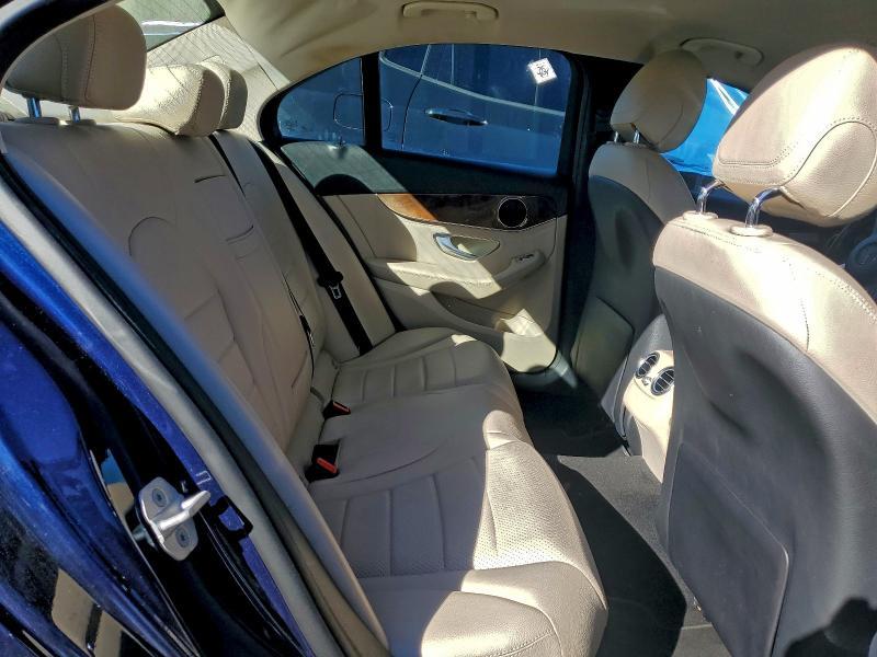 2015 Mercedes-Benz C300