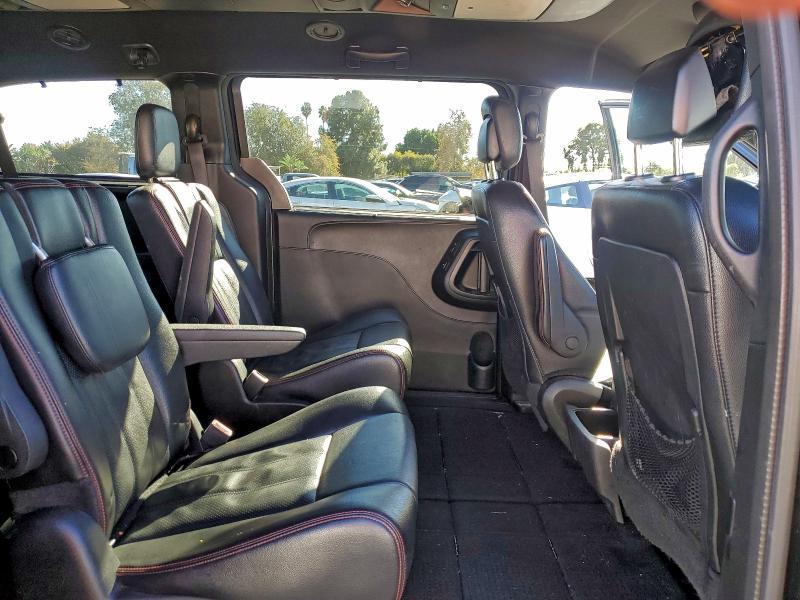2015 Dodge Grand Caravan r