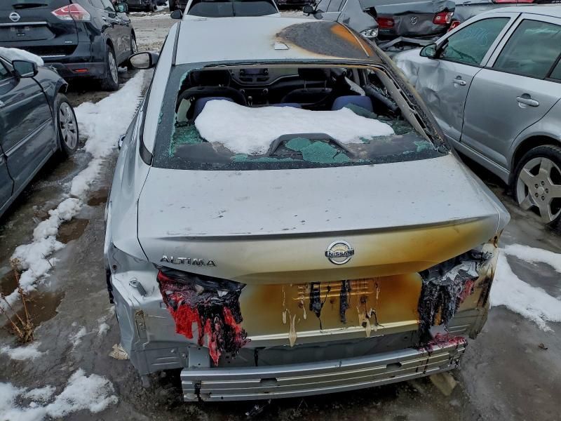 2019 Nissan Altima s