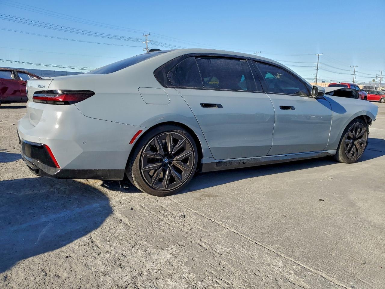 2024 BMW 760 xi