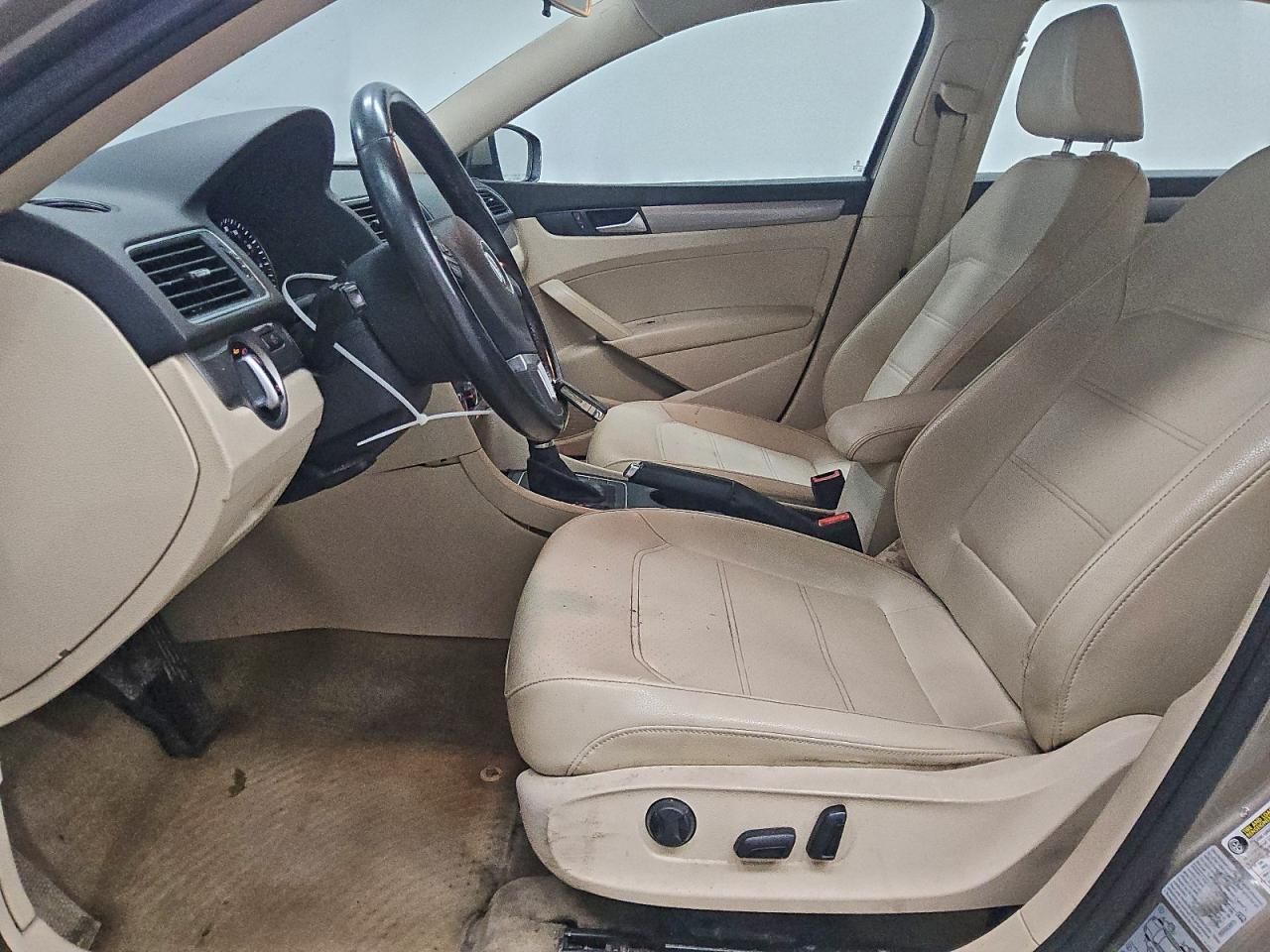 2015 Volkswagen Passat s