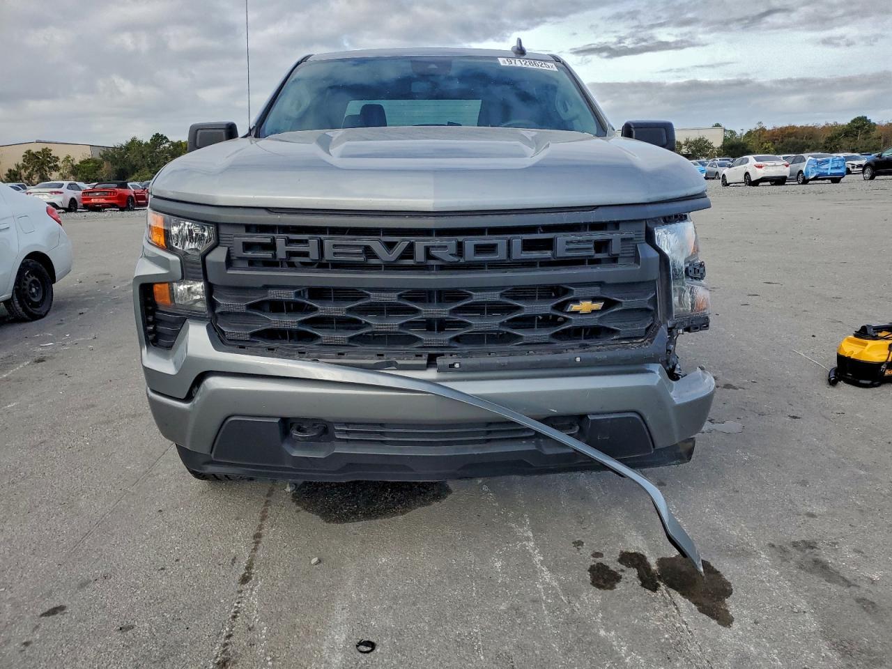 2025 Chevrolet Silverado C1500 Custom