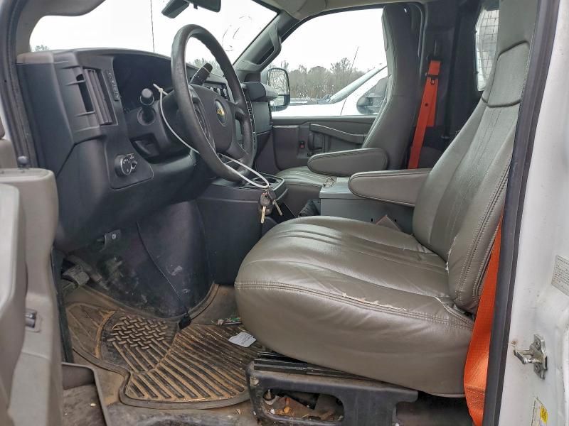 2018 Chevrolet Express G2500