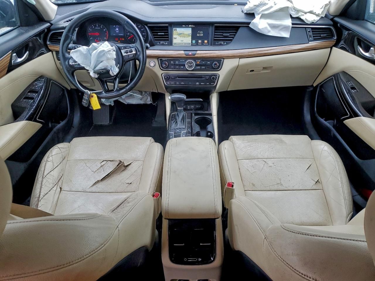 2017 KIA Cadenza Premium