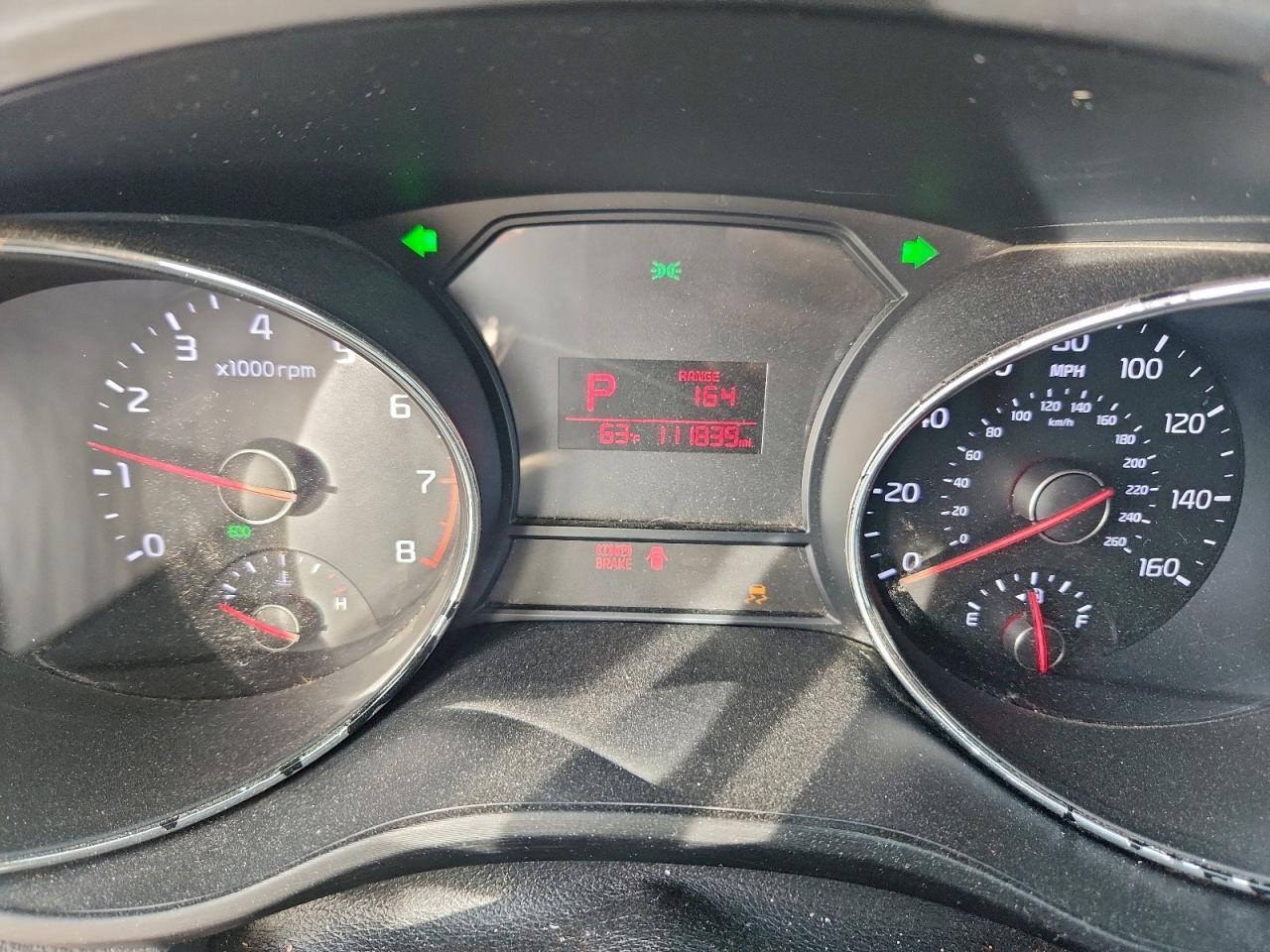 2016 KIA Sedona lx