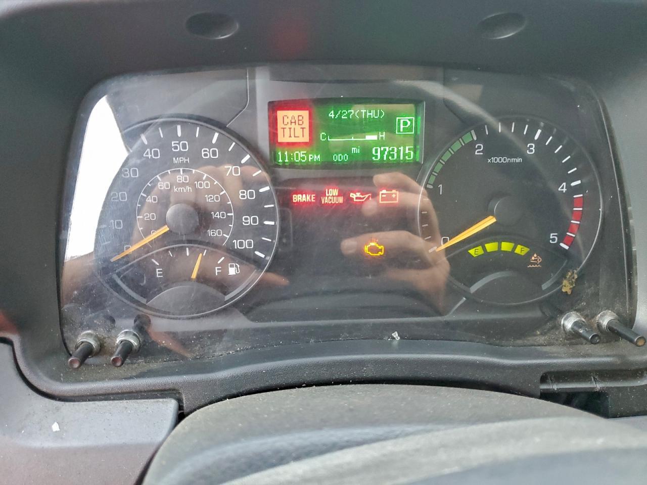 2012 Mitsubishi Fuso FEC72S BOX Truck