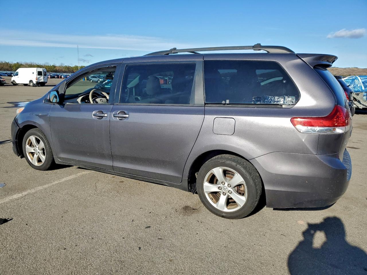 2013 Toyota Sienna le