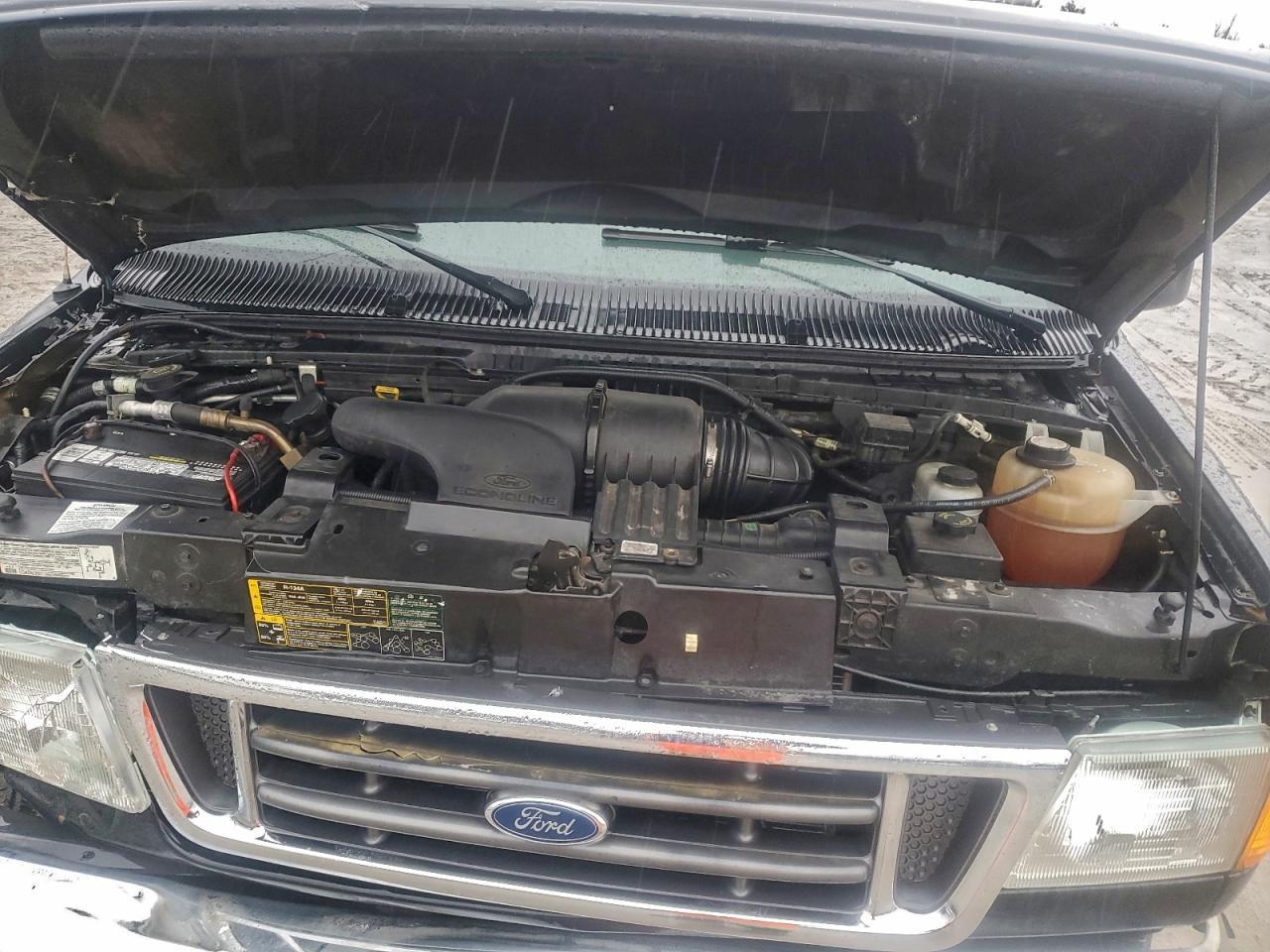 2004 Ford Econoline E150 Van