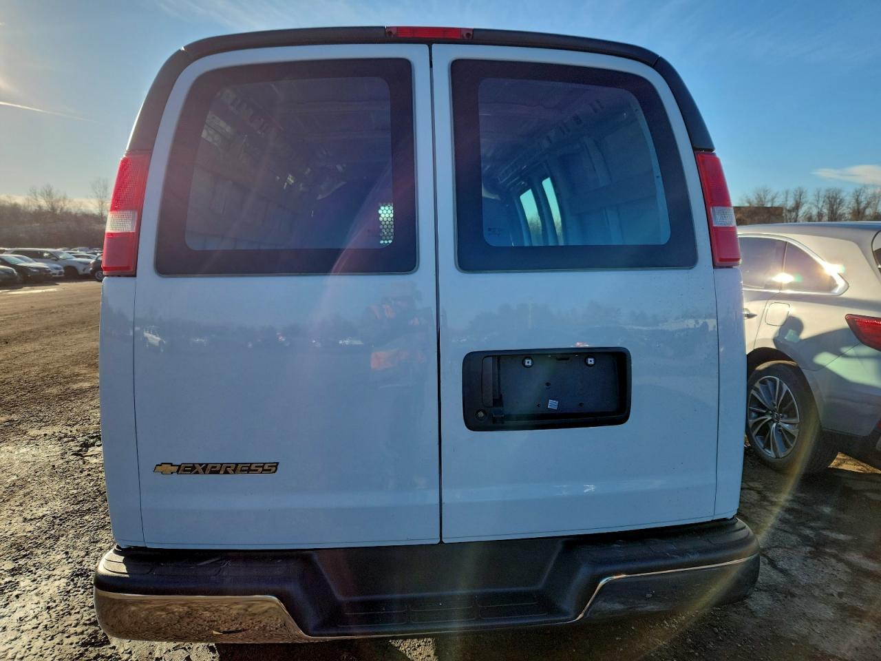 2023 Chevrolet Express G2500