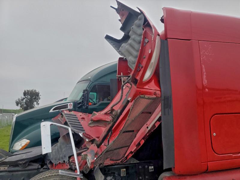 2012 Peterbilt Tractor 2012 Peterbilt 587 Semi Truck