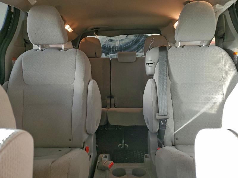 2020 Toyota Sienna le