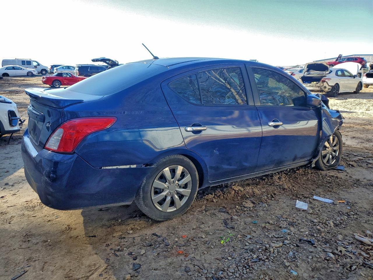 2018 Nissan Versa