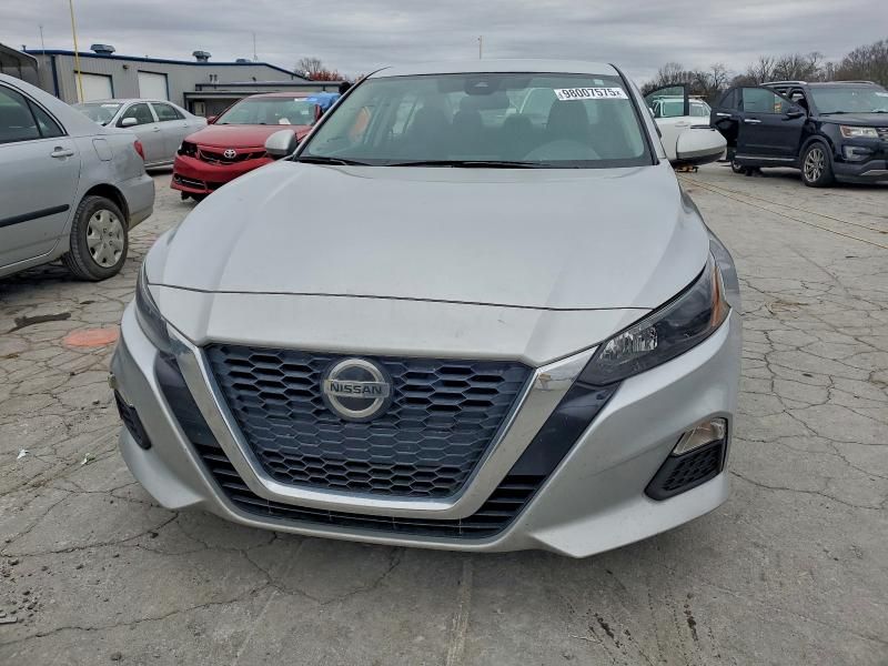 2022 Nissan Altima s