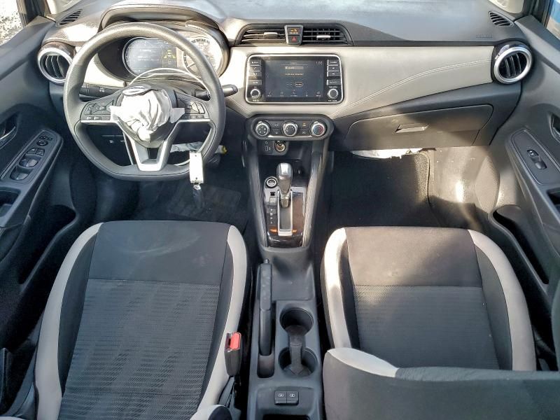2020 Nissan Versa sv