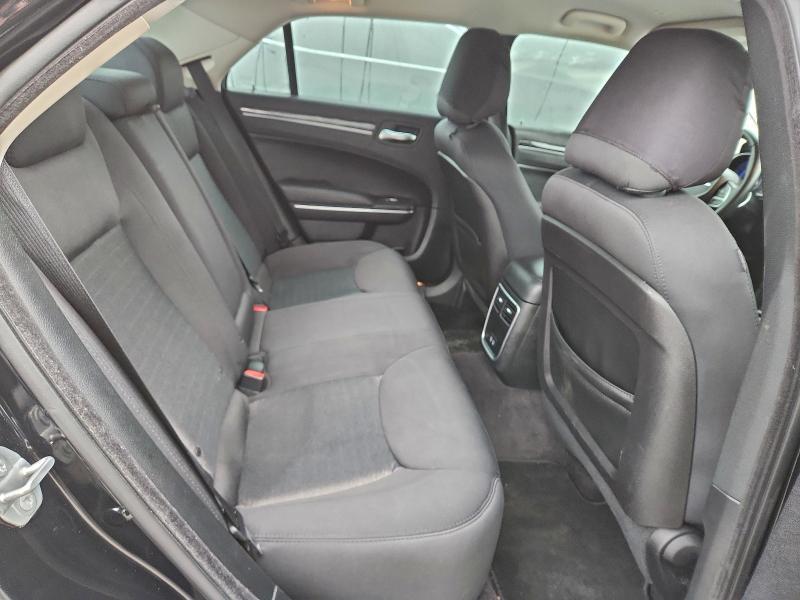 2018 Chrysler 300 Touring