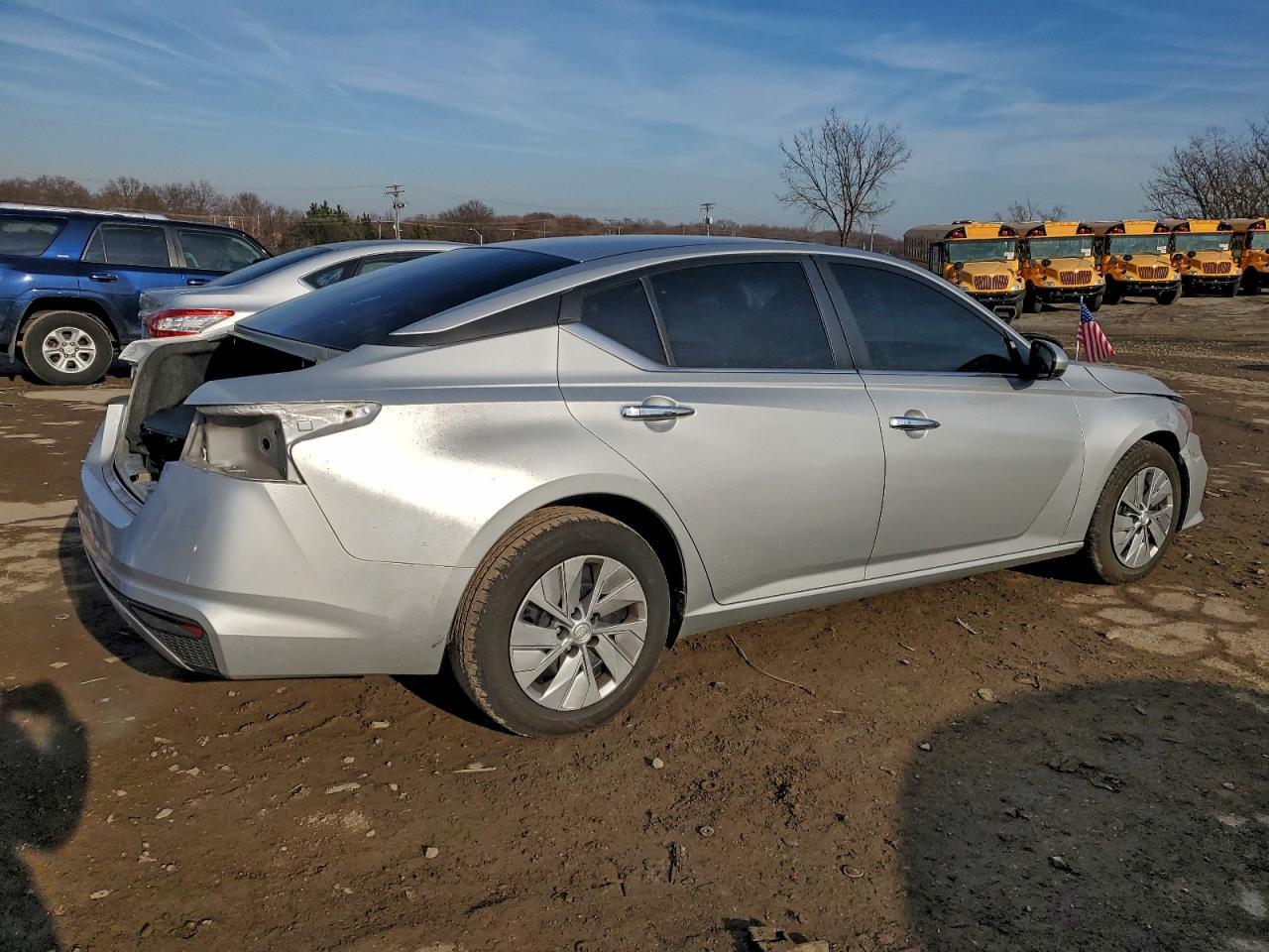 2021 Nissan Altima s