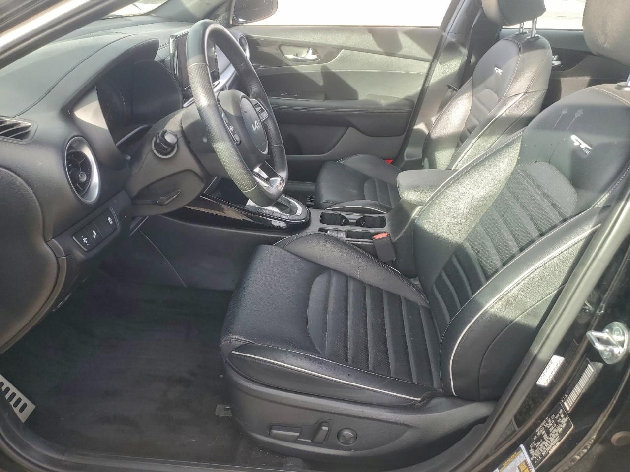 2023 KIA Forte gt Line