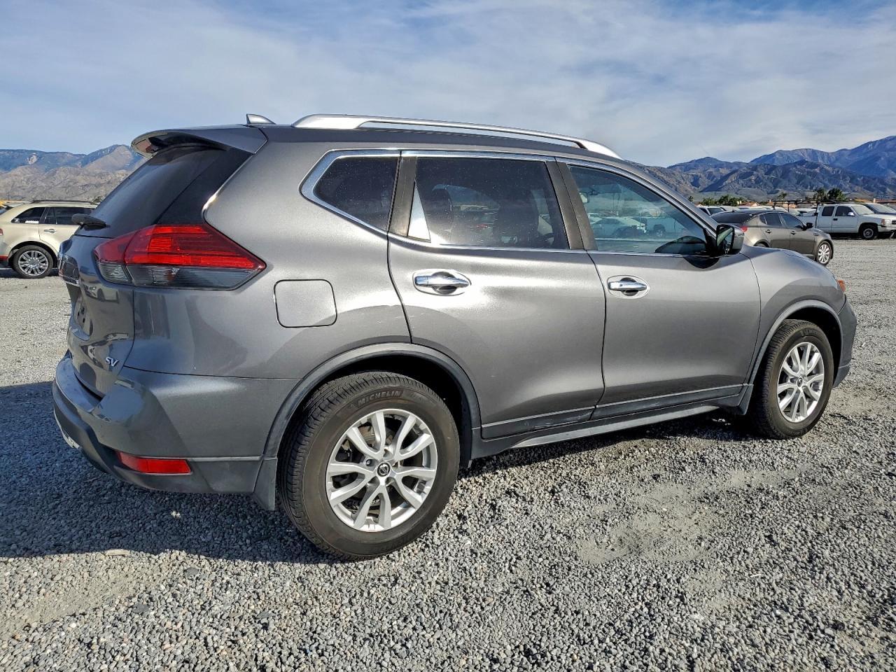 2017 Nissan Rogue s