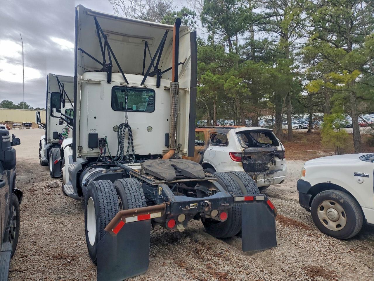 2016 Peterbilt 579 Semi Truck