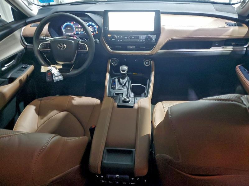2025 Toyota Grand Highlander Platinum