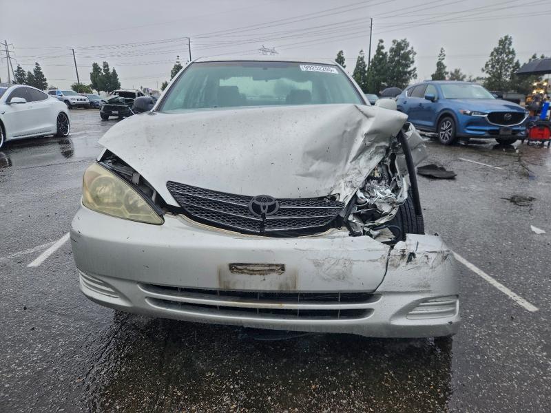 2003 Toyota Camry le