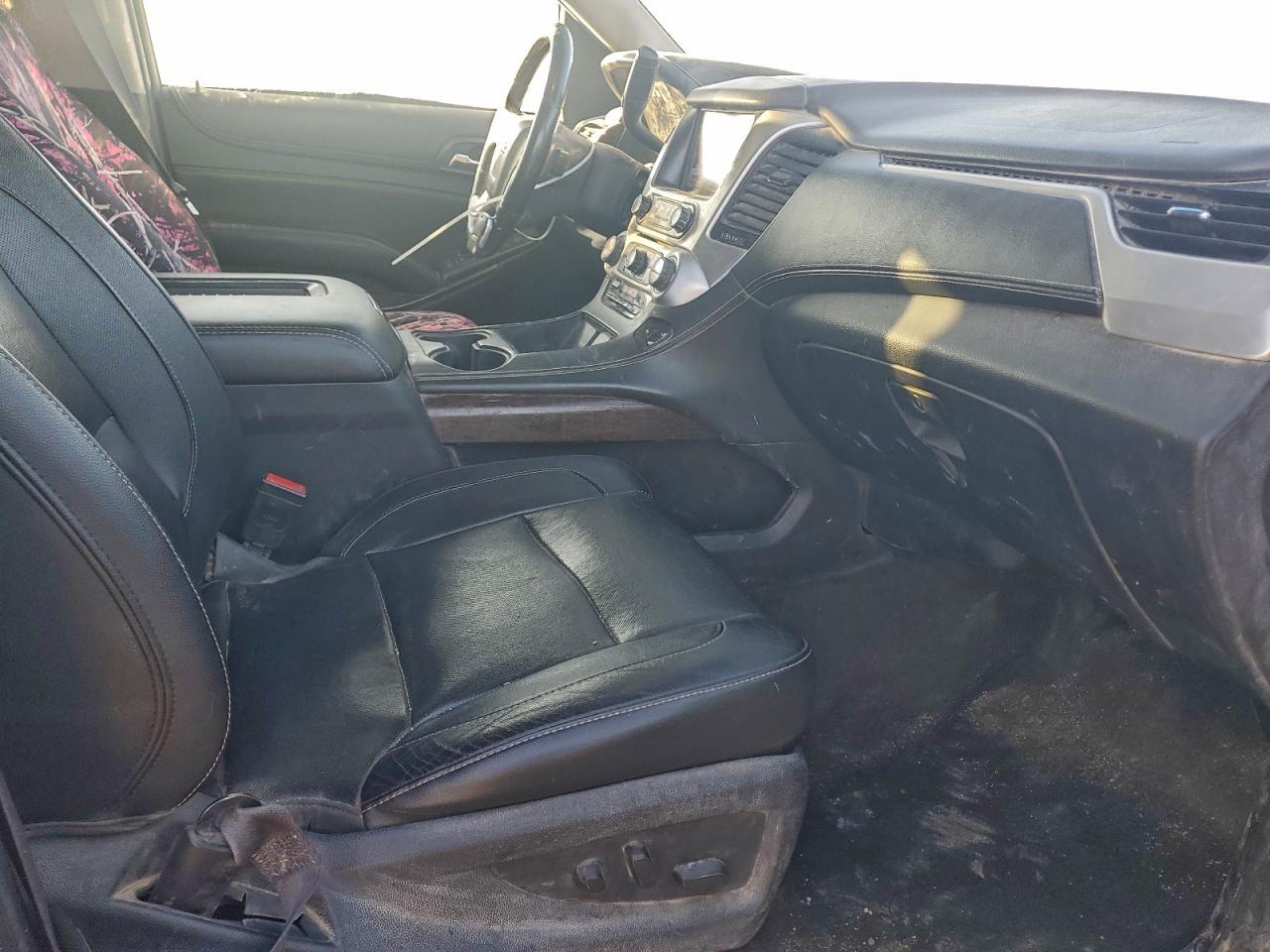 2017 GMC Yukon xl K1500 slt