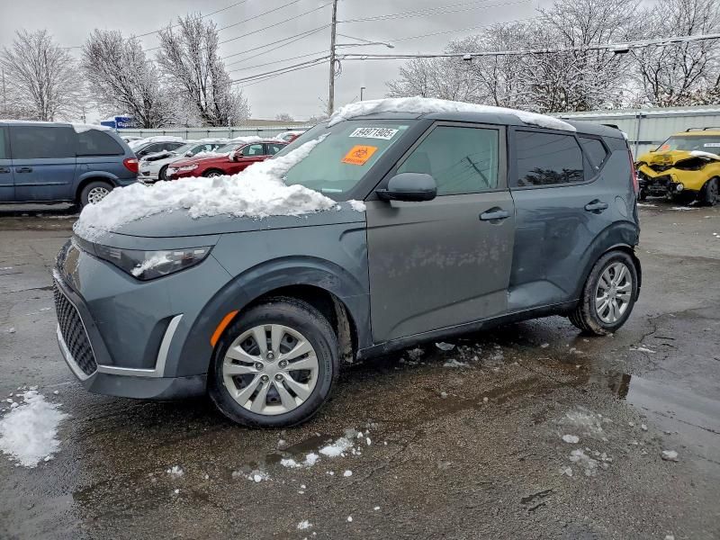 2023 KIA Soul lx
