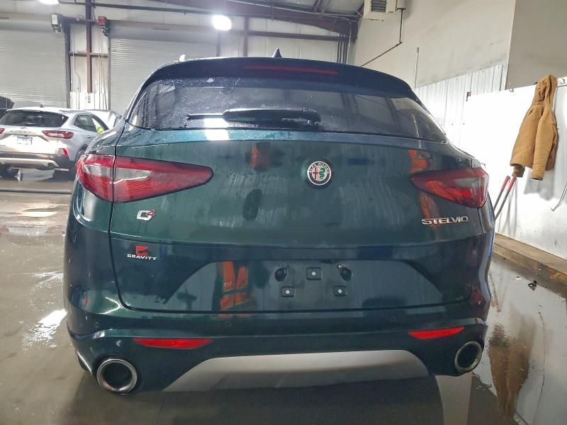 2021 Alfa Romeo Stelvio ti