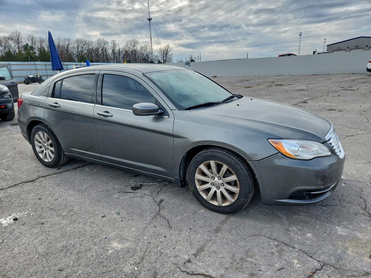 2013 Chrysler 200 Touring