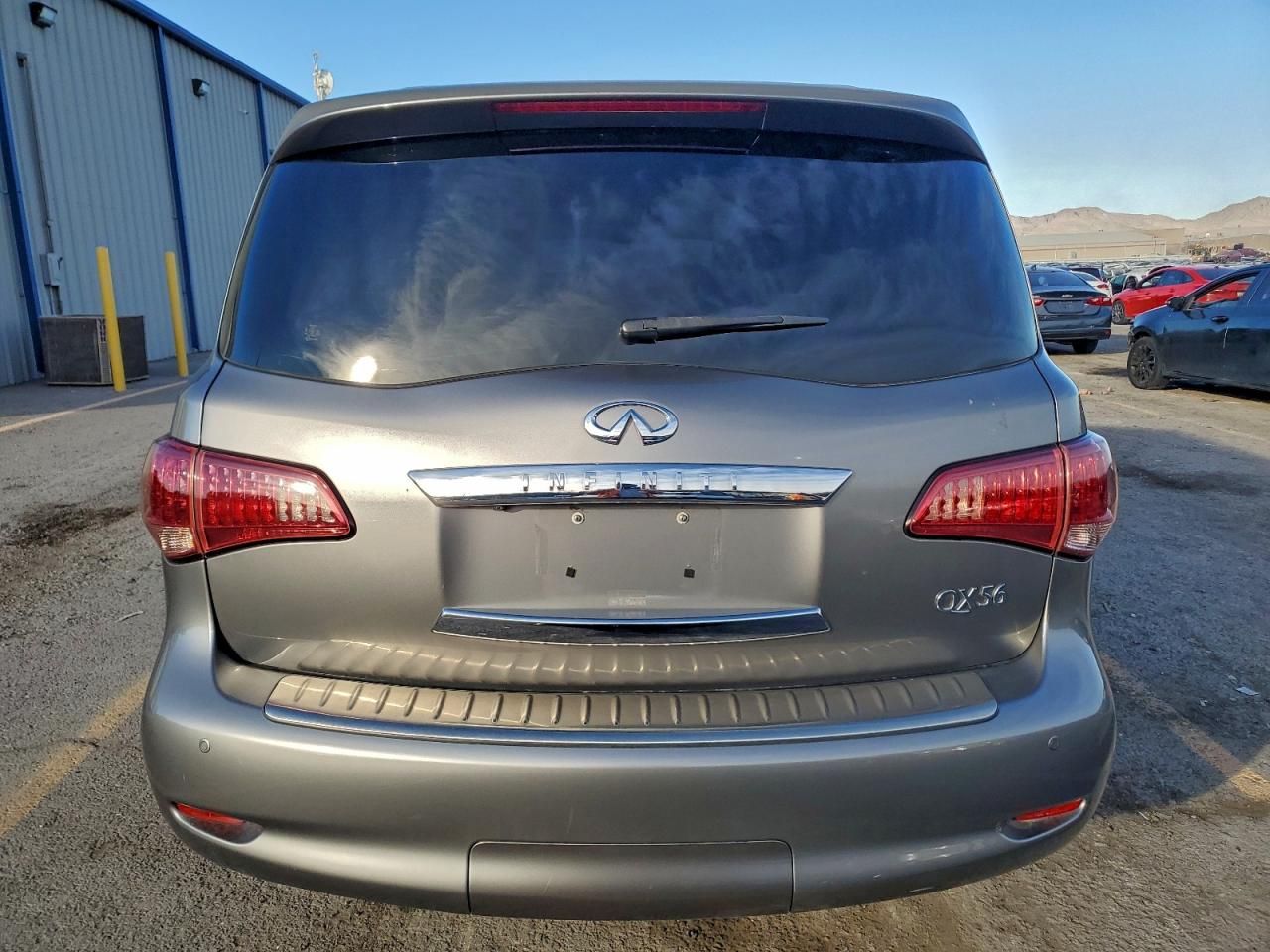 2012 Infiniti Qx56