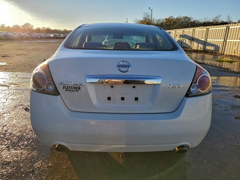 2010 Nissan Altima Base